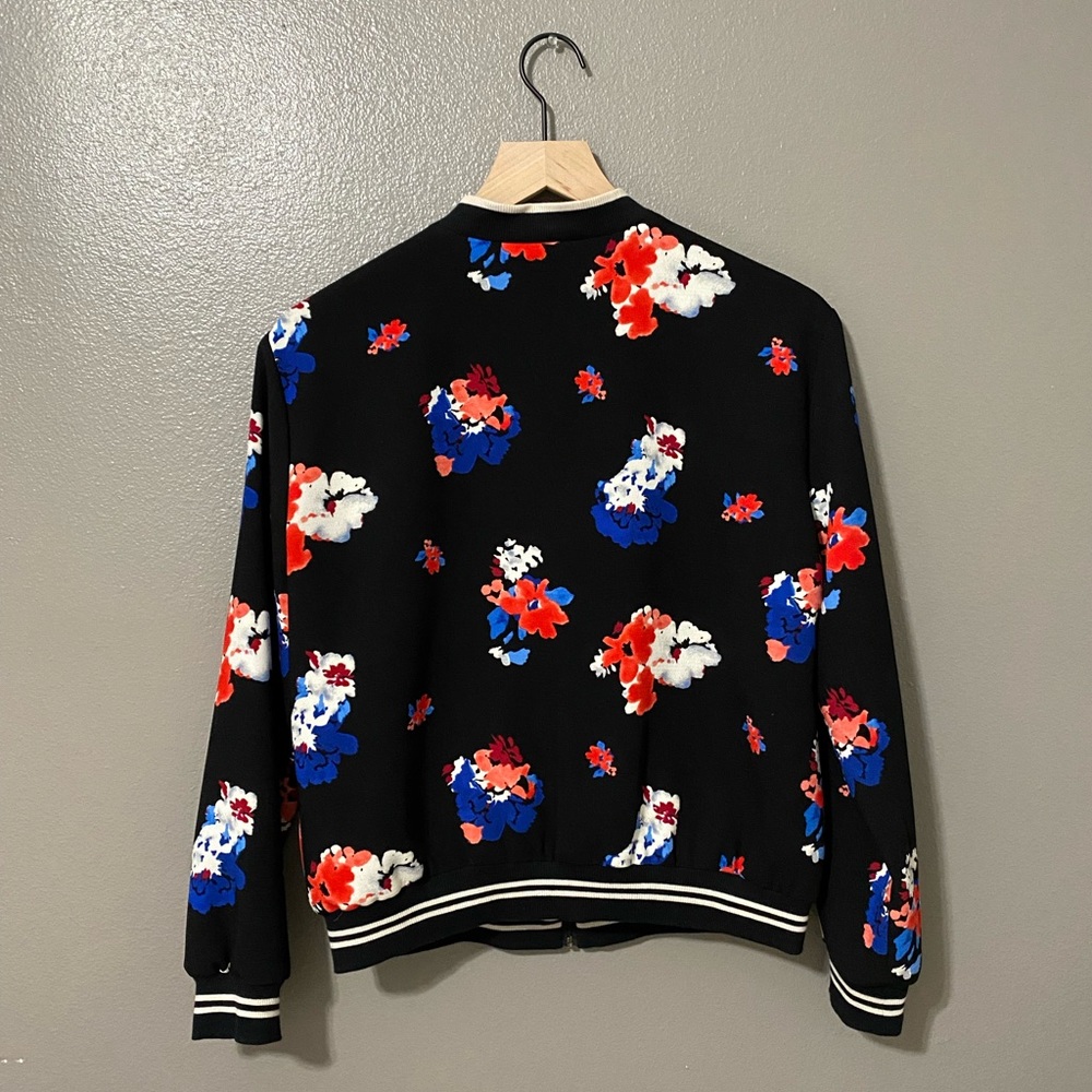Vince Camuto floral bomber jacket - Picture 4 of 7